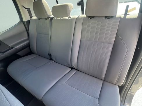 Used 2019 Toyota Tacoma SR RWD image 13