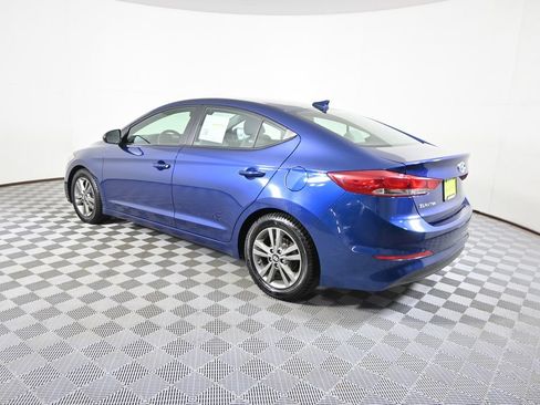 Used 2018 Hyundai Elantra Value Edition FWD image 4