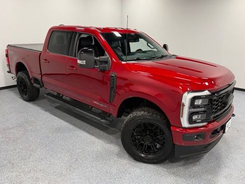 Used 2025 Ford F250 Lariat w/ Black Appearance Package AWD/4WD image 33