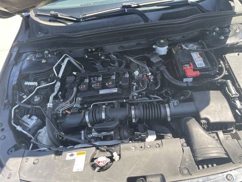 Used 2018 Honda Accord LX image 26