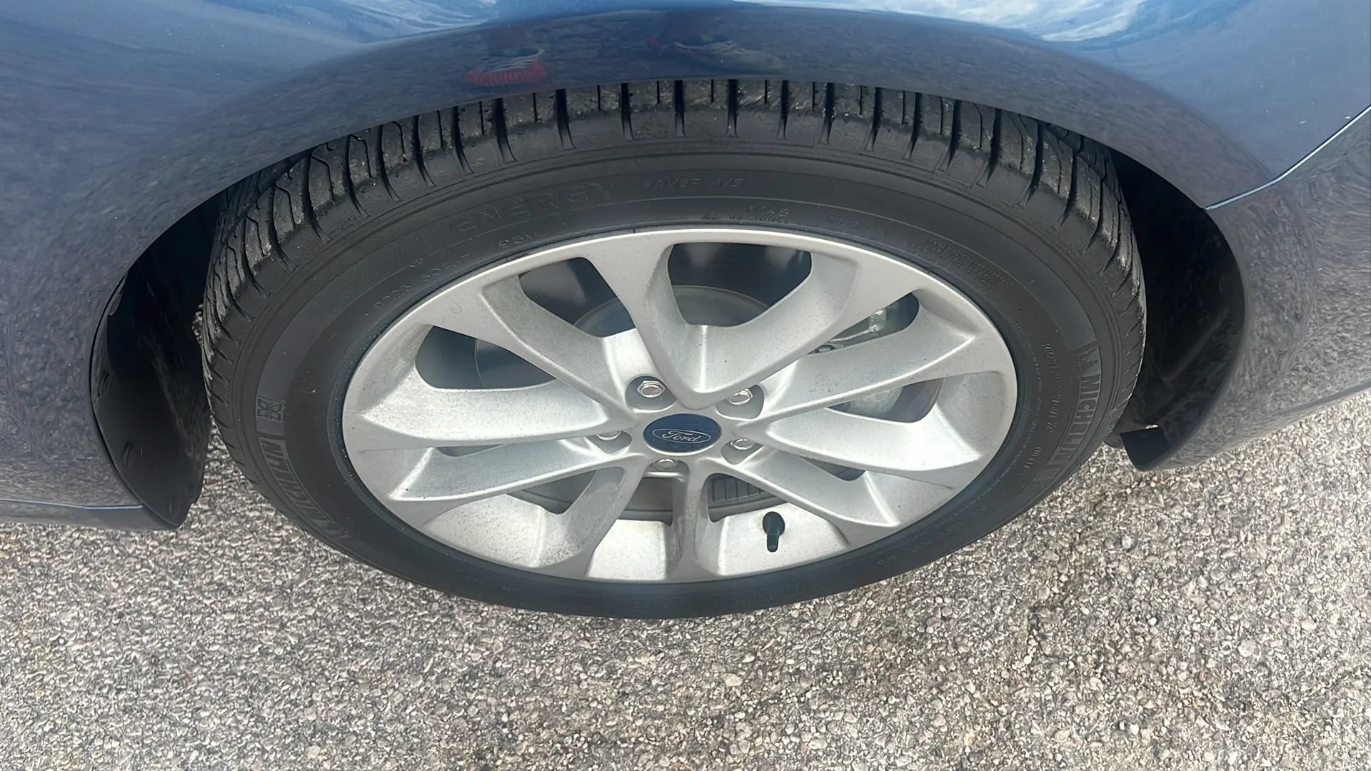 Used 2019 Ford Fusion SE FWD image 27
