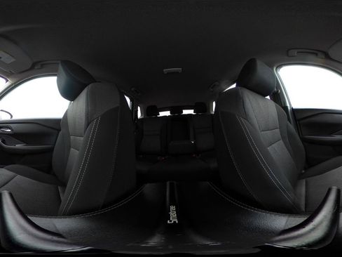 Used 2025 Nissan Rogue SV image 44