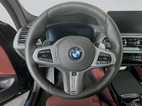 Used 2025 BMW X4 xDrive30i w/ Premium Package image 11