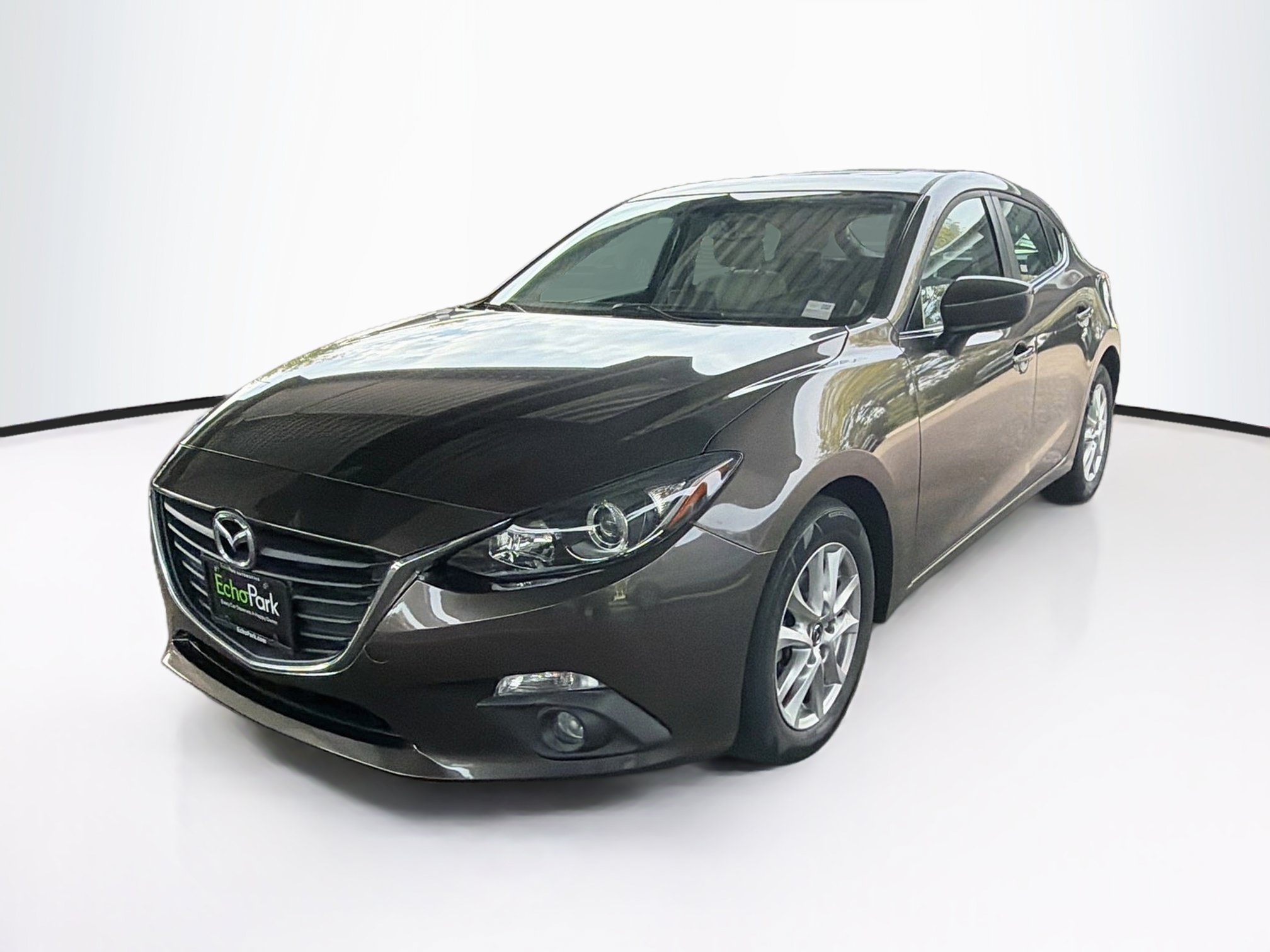 Used 2016 MAZDA MAZDA3 i Touring w/ Popular Equipment Package FWD image 3