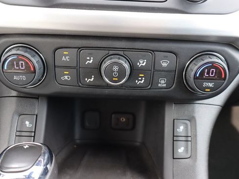 Used 2019 GMC Acadia SLE w/ Driver Alert Package I AWD/4WD image 12