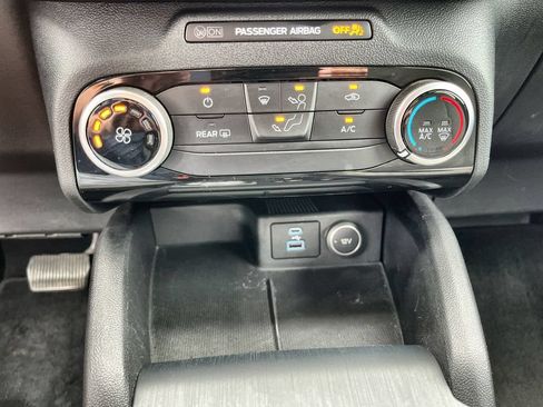 Used 2021 Ford Escape SE AWD/4WD image 17