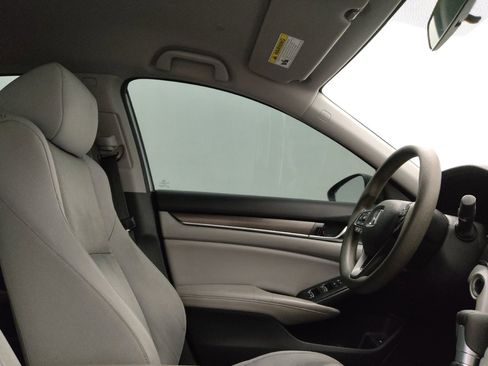 Used 2018 Honda Accord LX image 21