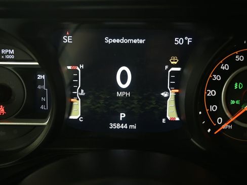 Used 2024 Jeep Wrangler Unlimited Rubicon w/ Dual Top Group AWD/4WD image 25