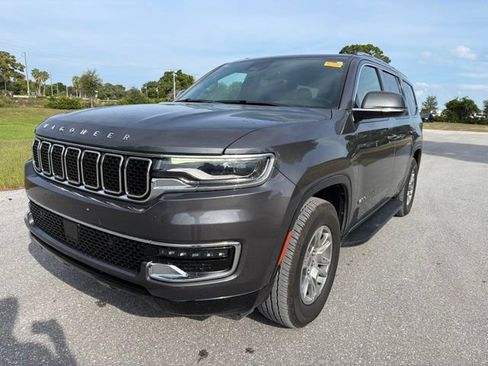 Used 2022 Jeep Wagoneer Series I AWD/4WD image 1