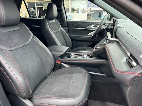 New 2026 Ford Explorer ST image 25