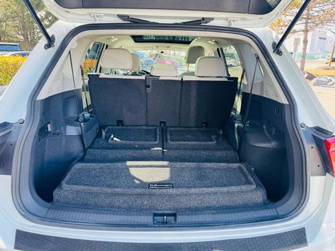 Used 2019 Volkswagen Tiguan SE image 23