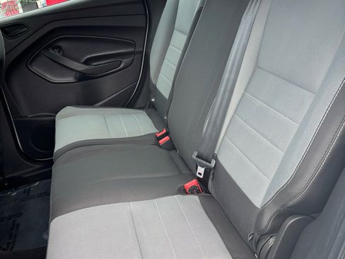 Used 2019 Ford Escape S image 8