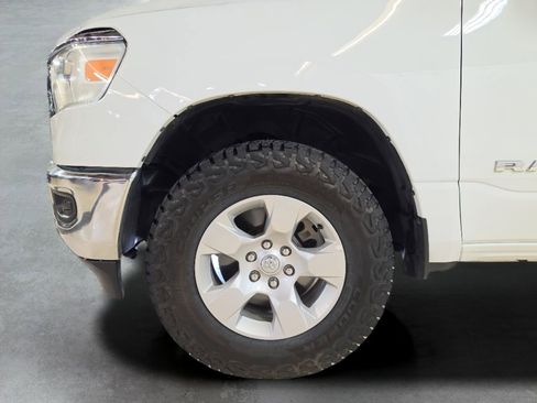Used 2023 RAM 1500 Big Horn AWD/4WD image 11