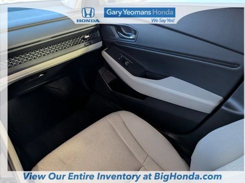 Used 2024 Honda Accord EX image 18