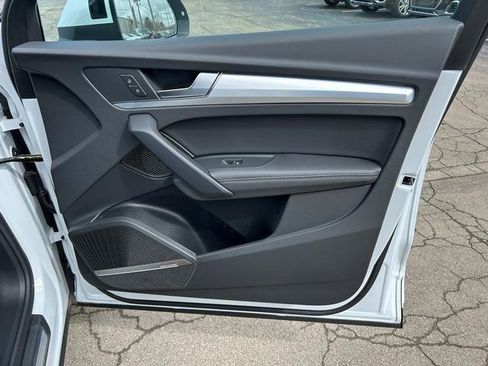 Certified 2025 Audi Q5 2.0T Premium Plus w/ Premium Plus Package image 24