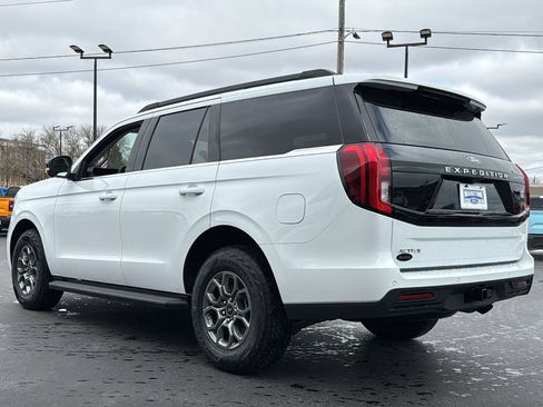 New 2026 Ford Expedition Active image 14