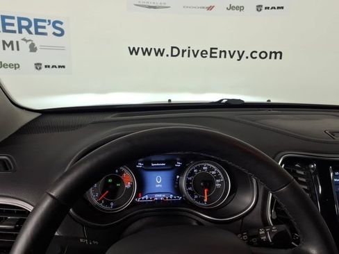 Used 2020 Jeep Cherokee Limited AWD/4WD image 24