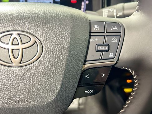 New 2026 Toyota Camry SE image 19