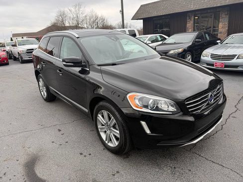 Used 2017 Volvo XC60 T5 Inscription w/ Preferred Option Package image 2