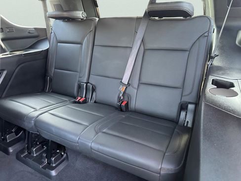 Used 2021 Chevrolet Tahoe High Country w/ Premium Package RWD image 20