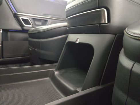 Used 2022 Rivian R1T Adventure AWD/4WD image 31