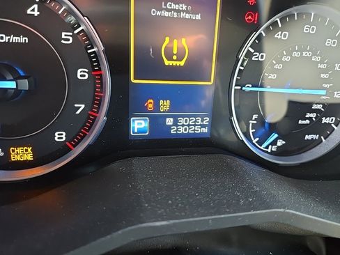 Used 2022 Subaru Ascent Limited w/ Technology Package image 14