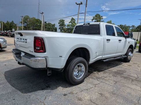 New 2026 RAM 3500 Tradesman AWD/4WD image 4