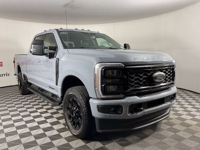 New 2026 Ford F250 Lariat w/ Black Appearance Package
