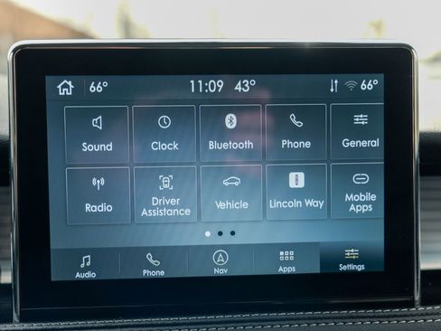 Used 2022 Lincoln Corsair AWD w/ Equipment Group 101A image 52