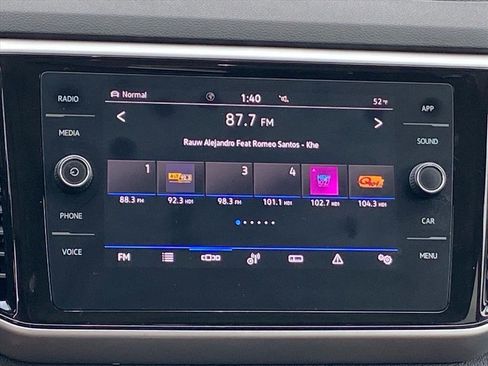 Used 2022 Volkswagen Atlas SE w/ Panoramic Sunroof Package image 9