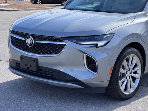 Used 2023 Buick Envision Avenir image 39