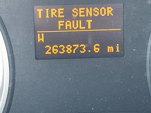 Used 2006 Ford Explorer Eddie Bauer image 40