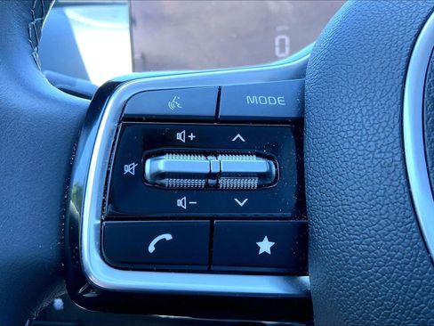 Used 2024 Kia Sorento S w/ Panoramic Sunroof Package FWD image 19