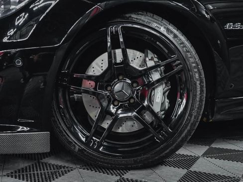 Used 2013 Mercedes-Benz C 63 AMG Sedan image 4