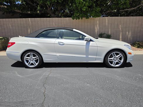 Used 2013 Mercedes-Benz E 350 Cabriolet image 2