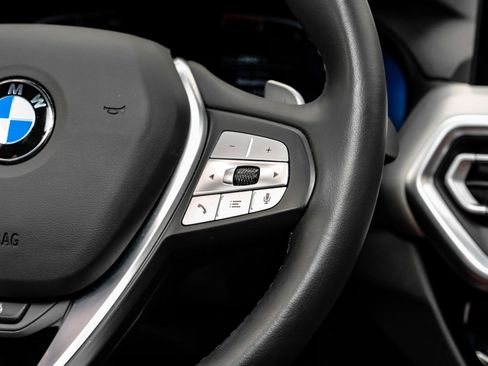 Used 2025 BMW X4 xDrive30i w/ Premium Package image 21