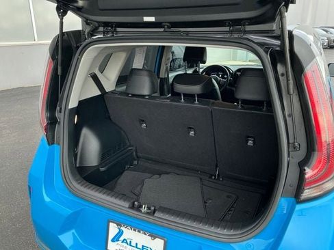 Used 2023 Kia Soul GT-Line image 19