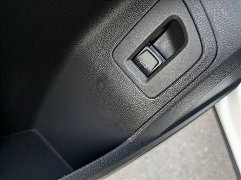 Certified 2023 Volkswagen Atlas SEL AWD/4WD image 36