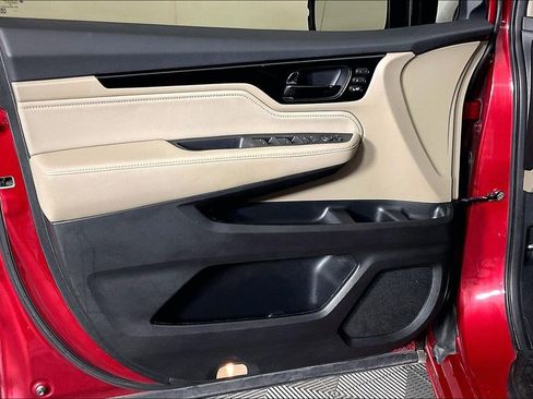Used 2023 Honda Odyssey Touring image 25