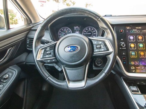 Used 2021 Subaru Outback Premium image 6