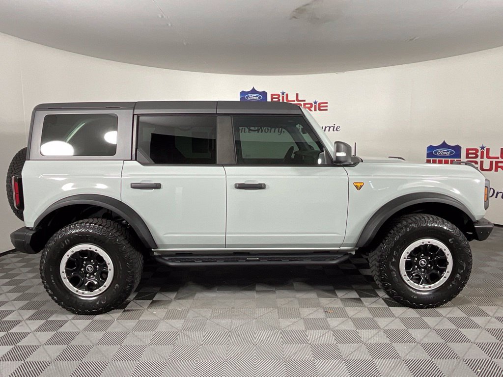Used 2022 Ford Bronco Badlands AWD/4WD image 2