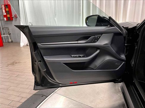 New 2026 Porsche Taycan image 22