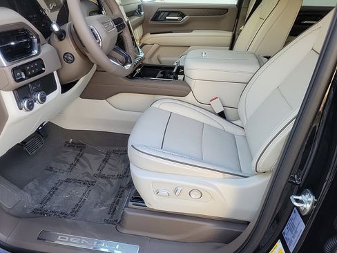 New 2026 GMC Yukon XL Denali w/ Sun & Power Step Package image 10