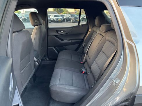 Used 2025 Chevrolet Equinox LT FWD image 25