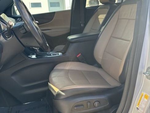 Used 2022 Chevrolet Equinox Premier AWD/4WD image 42