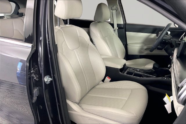 Certified 2026 Kia Sorento EX FWD image 25
