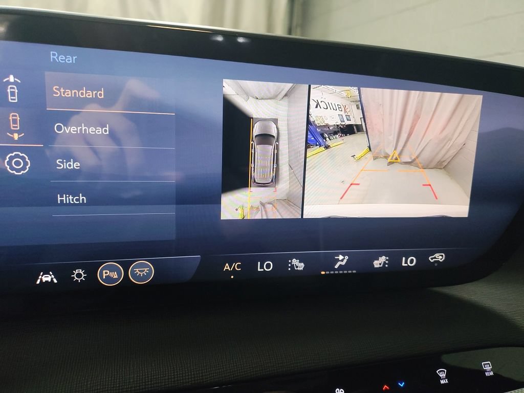 New 2026 Buick Enclave Sport Touring w/ Power Package FWD image 32