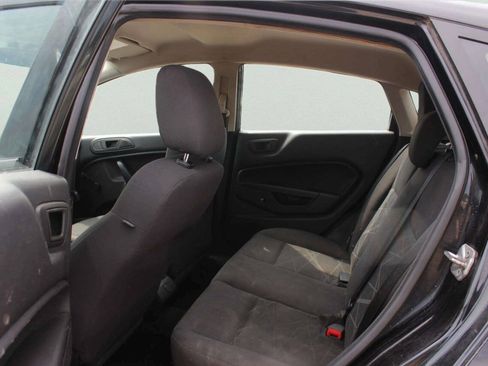 Used 2014 Ford Fiesta S FWD image 7