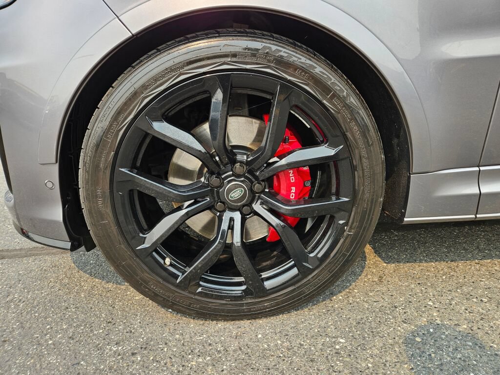 Used 2020 Land Rover Range Rover Sport SVR AWD/4WD image 8