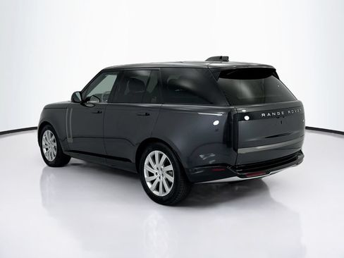 Used 2023 Land Rover Range Rover SE AWD/4WD image 7